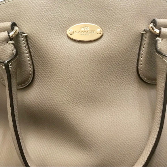 Coach alma style bag with detachable strap - Picture 2 of 8